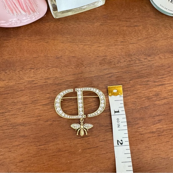 Dior Gold Toned Crystal Drop Brooch - Picture 8 of 9